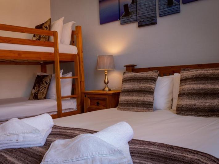 Stonehenge Inn & Shepherd'S Huts Bulford Kamer foto